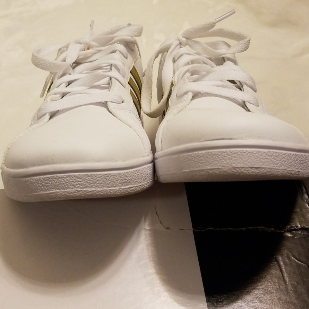 NIB ADIDAS - Picture 5 of 8